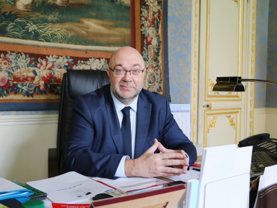 Le ministre Stéphane Travert à son bureau - Jean-Baptiste Bancaud