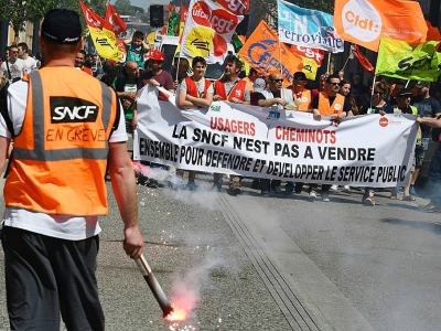 Des cheminots parmi les manifestants à Toulouse le 19 avril 2018 - PASCAL PAVANI [AFP/Archives]