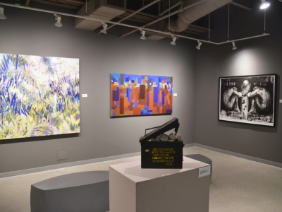 Des tableaux exposés au "Palestine Museum US", le 22 avril 2018 à Woodbridge - HECTOR RETAMAL [AFP]