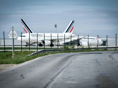 Des avions de la compagnie Air France sur le tarmac de l'aéroport Roissy-Charles-de-Gaulle, le 2 avril 2018, au nord de Paris - STEPHANE DE SAKUTIN [AFP]