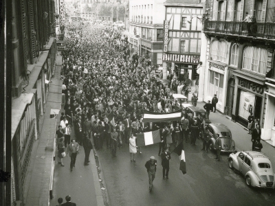 Manifestation du 30 mai 1968 à Rouen pour soutenir le général de Gaulle. - Archives départementales de Seine-Maritime