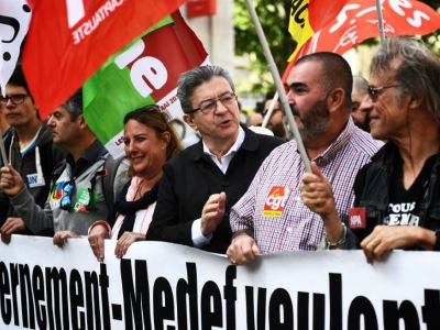 Jean-Luc Melenchon (C), lors du traditionnel rassemblement du 1er mai à Marseille, le 1er mai 2018 - ANNE-CHRISTINE POUJOULAT [AFP]