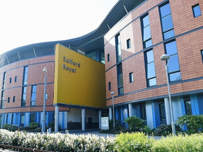Le Salford Royal Hospital à Manchester, où Alex Ferguson est soigné, le 6 mai 2018 - Paul ELLIS [AFP]