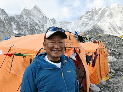 Le guide Ang Tshering Lama, le 23 avril 2018 au camp de base de l'Everest à 140 km au nord-est de Katmandou - Prakash MATHEMA [AFP/Archives]