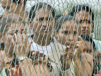 Des proches de détenus devant la prison d'Iribarren, le 18 mai 2018 - Luis ROBAYO [AFP]