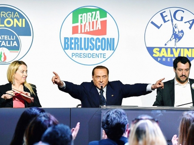 Les leaders de Fratelli d'Italia (Fdi, extrême droite), Georgia Meloni, de Forza Italia (FI, centre droit) Silvio Berlusconi et de la Ligue (extrême droite) Matteo Salvini, qui avaient fait alliance pour les législatives du 4 mars lors d'une conféren - Alberto PIZZOLI [AFP/Archives]