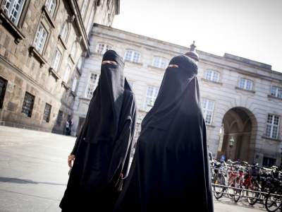 Des femmes portant le niqab devant le parlement danois le 31 mai 2018 - Mads Claus Rasmussen [Ritzau Scanpix/AFP]