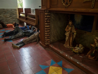 Des manifestants se reposent dans la cathédrale de Managua au Nicaragua où ils s'étaient réfugiés, le 31 mai 2018 - INTI OCON [AFP]