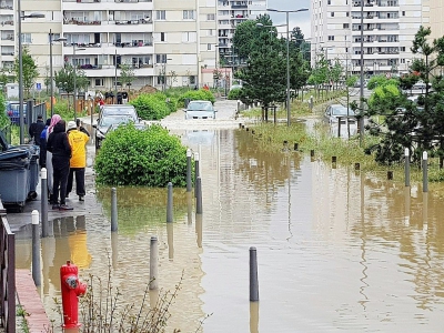 Des rues inondées aux Mureaux (Yvelines) me 12 juin 2018 - Amine GUEDAIEM [AFP]