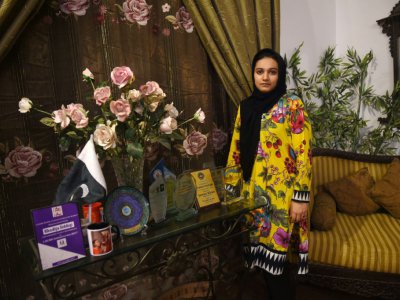 Khadija Siddiqui, devenue héraut des droits des femmes au Pakistan, à Lahore, le 8 juin 2018 - ARIF ALI [AFP]