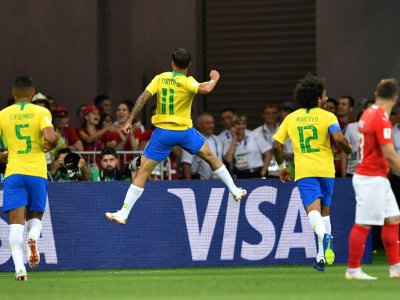 Le Brésilien Philippe Coutinho après avoir ouvert le score face à la Suisse lors du Mondial, le 17 juin 2018 à Rostov - JOE KLAMAR [AFP]