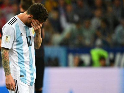 La déception de l'attaquant vedette de l'équipe d'Argentine Lionel Messi lors du match contre la Croatie au Mondial, le 21 juin 2018 à Nijni Novgorod - Johannes EISELE [AFP]