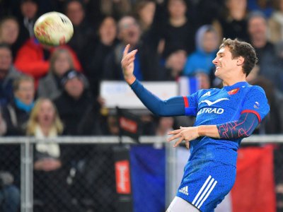 Baptiste Serin exulte après avoir marqué le 1er essai pour le XV de France lors du 3e test-match face aux All Blacks, le 23 juin 2018 à Dunedin - Marty MELVILLE [AFP]