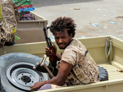 Un combattant yéménite des brigades Amalga (Les Géants), pro-gouvernement durant l'offensive sur Hodeida, le 21 juin 2018 - Saleh Al-OBEIDI [AFP/Archives]