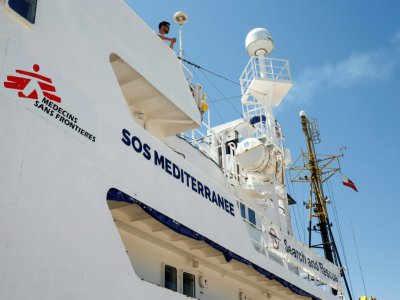 L'Aquarius affrété par les ONG françaises Médecins sans frontières (MSF) et SOS-Méditerranée pour chercher des migrants en mer, dans le port de Valence le 20 juin 2018 - PAU BARRENA [AFP/Archives]