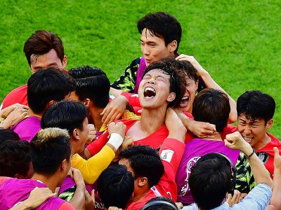 La joie des Sud-Coréens après leur deuxième but contre l'Allemagne lors du Mondial, le 27 juin 2018 à Kazan - Luis Acosta [AFP]