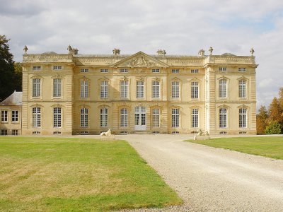 Le château du Bourg st Léonard. - Wikipédia