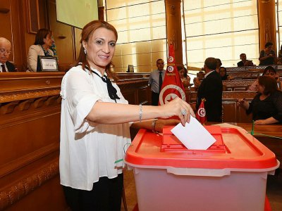 La nouvelle maire de Tunis, lors des élections municipales du 6 mai 2018 - FETHI BELAID [AFP]