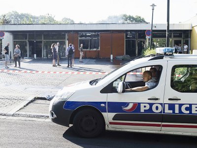 Un centre médical incencié au Breil, à Nantes, le 4 juillet 2018 - SEBASTIEN SALOM GOMIS [AFP]