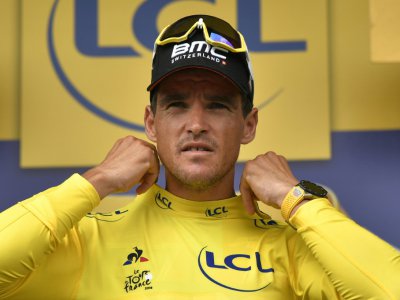 Le Belge Greg Van Avermaet toujours maillot jaune du Tour de France après la 8e étape, le 14 juillet 2018 à Amiens - Marco BERTORELLO [AFP]