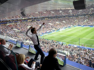 Le Président français Emmanuel Macron lors de la finale du Mondial de foot au stade Lujniki à Moscou le 15 juillet 2018 - Alexey NIKOLSKY [SPUTNIK/AFP]