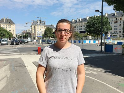 Valérie Guénon, 26 ans est bénévole à la SPA Basse-Normandie depuis 14 ans. - Solenn Boulant