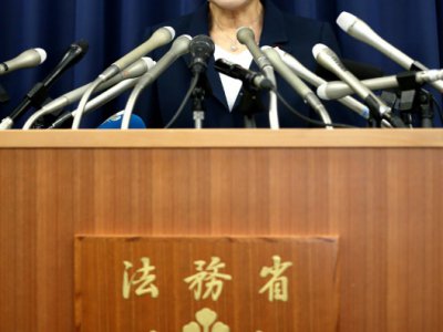 La ministre de la Justice Yoko Kamikawa fait une déclaration sur l'exécution d'ex-membres de la secte Aum Vérité Suprême, le 26 juillet 2018 à Tokyo - JIJI PRESS [JIJI PRESS/AFP]