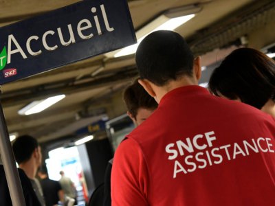 La SNCF conseille aux voyageurs de reporter leur voyage - Bertrand GUAY [AFP]