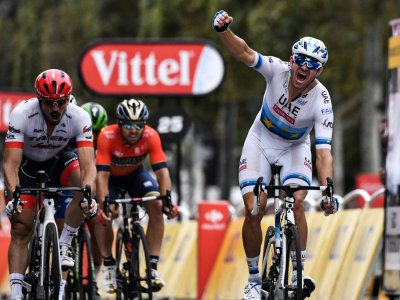 Le Norvégien Alexander Kristoff remporte au sprint la 21e et dernière étape du Tour de France, le 29 juillet 2018 sur les Champs-Elysées - Jeff PACHOUD [AFP]