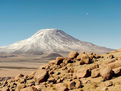 Le volcan San Pedro, près de Taira, dans le désert de l'Atacama, au Chili, le 20 juillet 2018 - Martin BERNETTI [AFP]