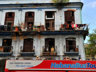 "La Havane est comme figée dans le temps. La révolution s'est occupée du pays", explique l'historien officiel de la capitale - YAMIL LAGE [AFP]