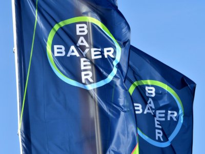 Bayer ne semble pas vouloir arrêter la production du glyphosate, toujours plébiscité par les cultivateurs pour son efficacité et son faible coût mais très critiqué, notamment en Europe - Patrik STOLLARZ [AFP/Archives]