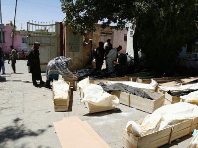 Des cercueils à Ghazni, en Afghanistan,  après des combats avec des talibans, le 15 août 2018 - ZAKERIA HASHIMI [AFP]