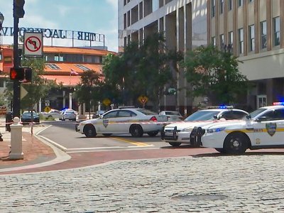 La zone où a eu lieu la fusillade dans un tournoi de jeu vidéo à Jacksonville, en Floride, le 26 août 2018 - HO [Courtesy of WJXT/AFP]