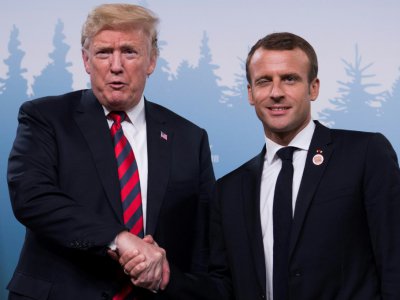 Le président américain Donald Trump et le président français Emmanuel Macron, en marge du sommet du G7 à la Malbaie au Québec, le 08 juin 2018 - SAUL LOEB [AFP/Archives]