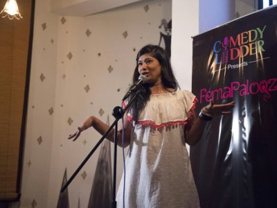 Jeeya Sethi, une Indienne qui a fondé le spectacle Femapalooza, mettant en scène uniquement des femmes et réservé au public féminin, le 19 août 2018 - Noemi CASSANELLI [AFP]