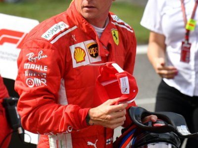 Le Finlandais Kimi Räikkönen après avoir obtenu la pole position à l'issue des qualifs, pour le GP d'Italie sur le circuit de Monza, le 1er septembre 2018 - Andrej ISAKOVIC [AFP]