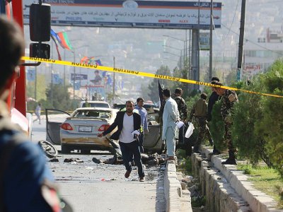 Des forces de sécurité afghanes inspectent le lieu d'un attentat à Kaboul, le 9 septembre 2018 - - [AFP]