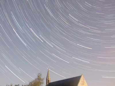 Banneville-sur-Ajon offre un tableau céleste majestueux pour les amateurs d'astronomie - Suzelle Hardel