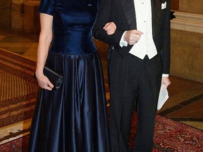 L'ancienne membre de l'Académie suédoise Katarina Frostenson et son mari, le Français Jean-Claude Arnault, le 11 décembre 2011 à Stockholm. - Henrik MONTGOMERY [TT NEWS AGENCY/AFP/Archives]