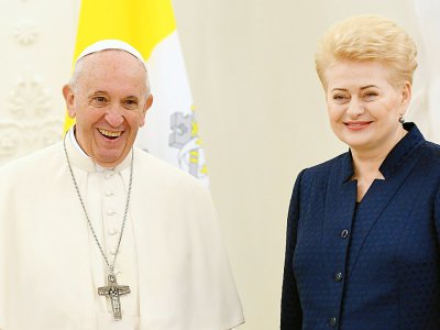 Le pape François et la présidente lituanienne Dalia Grybauskaite à Vilnius le 22 septembre 2018 - Janek SKARZYNSKI [AFP]