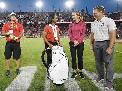 L'ex-secrétaire d'Etat américain Condoleezza Rice est une fan de golf, ici à Palo Alto, le 8 septembre 2018, lors d'un passage du trophée de la Ryder Cup - Thearon W. Henderson [Getty/AFP/Archives]