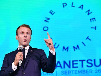 Emmanuel Macron a pris mercredi la parole au "One Planet Summit", en marge de la réunion de l'ONU à New York - MANDEL NGAN [AFP]