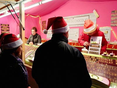 Le marché de Noël des Champs-Elysées le 16 décembre 2012 à Paris - J.Demarthon [AFP/Archives]