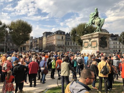 À Rouen, les manifestants s'étaient donnés rendez-vous devant l'hôtel de ville. - Tendance Ouest