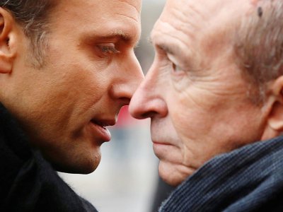 Emmanuel Macron (G) et Gérard Collomb (D), à Paris le 7 janvier 2018 - CHRISTIAN HARTMANN [POOL/AFP/Archives]