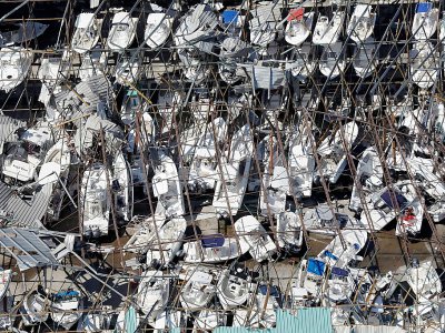 A Panama City, en Floride, les vents de l'ouragan Michael soufflé très fort, projetant les bateaux les uns contre les autres - Glenn FAWCETT [US Customs and Border Protection/AFP]