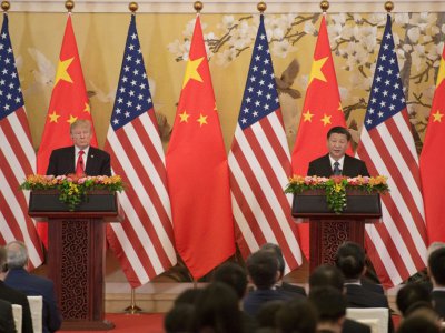 Les présidents américain Donald Trump et chinois Xi Jinping à Pékin le 9 novembre 2017. - Nicolas ASFOURI [AFP/Archives]
