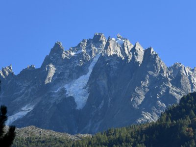 Le glacier Plan dans la région Chamonix-Mont-Blanc (France), et les dents du Crocodile (3640 m), le 28 septembre 2018 - JEAN-PIERRE CLATOT [AFP/Archives]