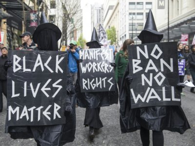 Des "sorcières" manifestent à Seattle, le 1 mai 2017 - STEPHEN BRASHEAR [GETTY IMAGES NORTH AMERICA/AFP/Archives]